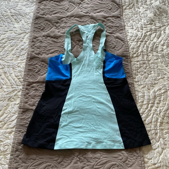 Lululemon Colorblock CRB Cool Racerback Size 10 - Picture 3 of 4